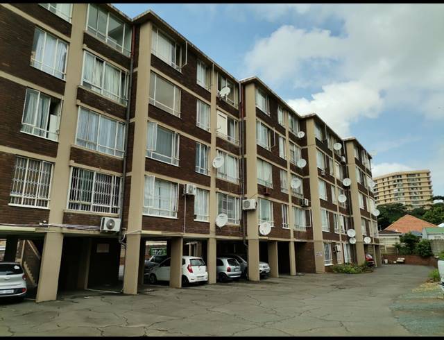 2 BEDROOM FLAT FOR SALE IN WINDERMERE